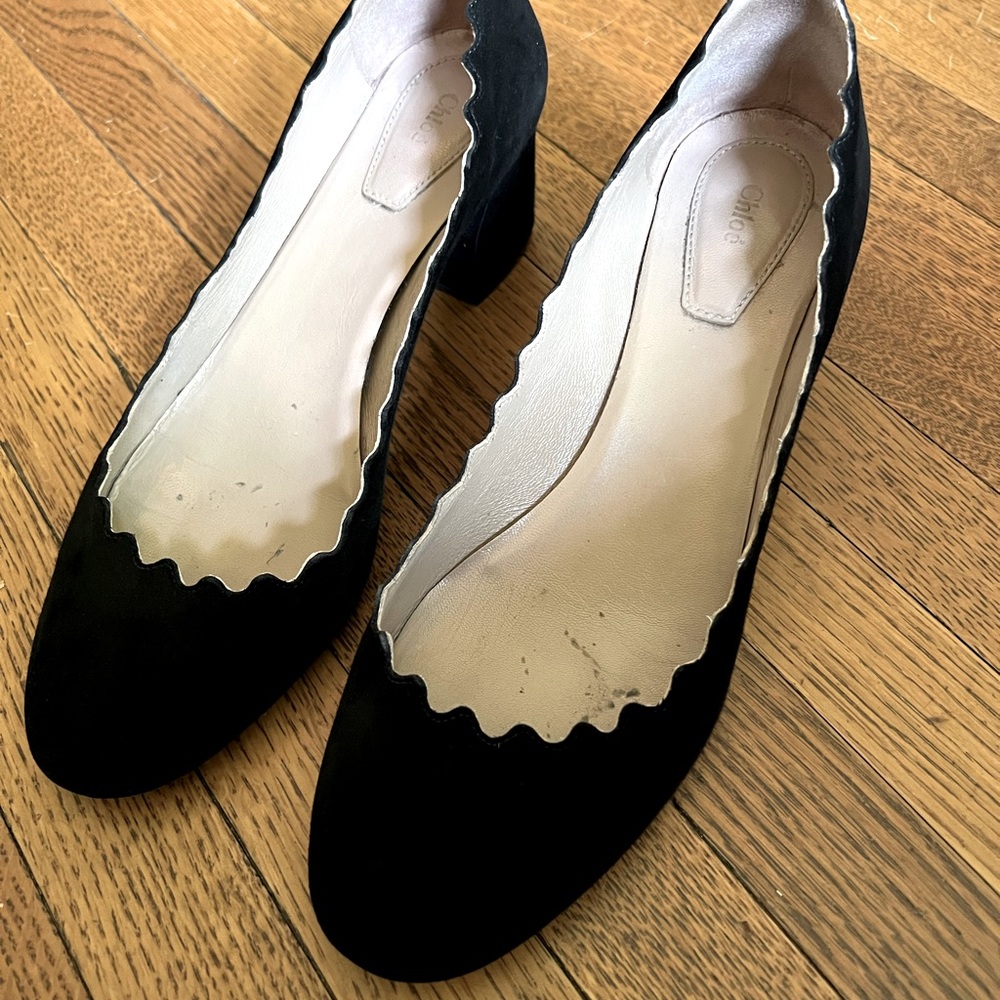 Chloe Lauren Scalloped Black Pumps